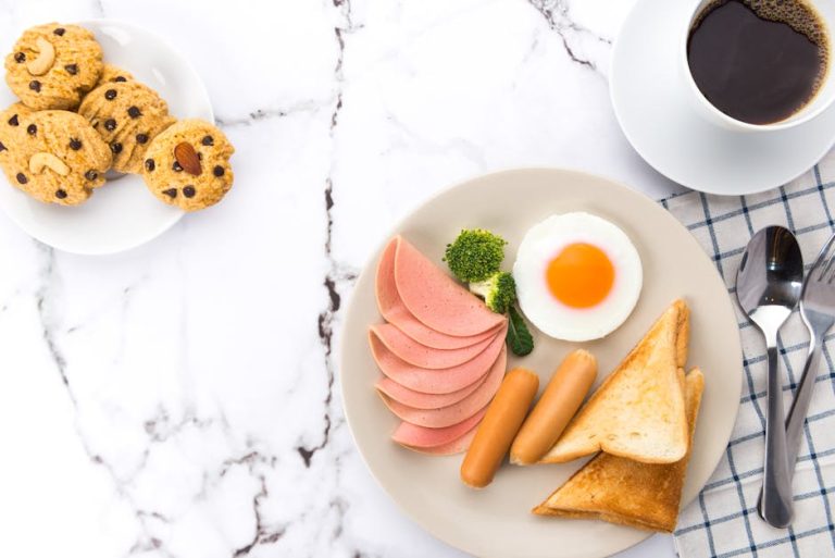 Best Protein Powder for Elderly 2024: Essential Sarcopenia Prevention Guide