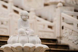 Meditation Guide: 6 Mistakes That Keep You Stuck (and What to Try Instead)